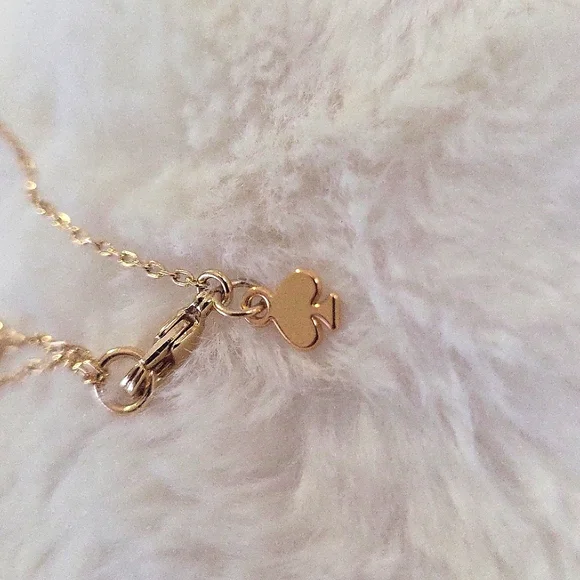 Elegant Silver and Gold Clover Necklace - Picture 3 of 5